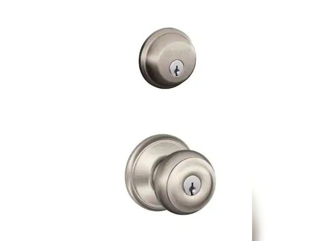 Lot 96-163089 - Schlage
Georgian Satin Nickel Single Cylinder Deadbolt and Keyed Entry Door Knob Combo Pack
New