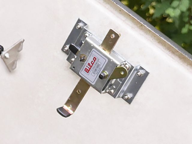 Lot 96-164941 - Basement Door Keyed Lock Kit

MSRP $120

New