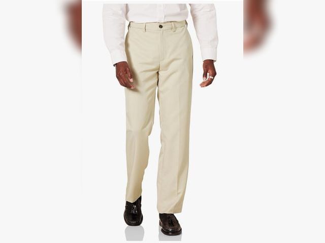 Lot 96-166236 - Amazon Essentials Men's Classic-Fit Expandable-Waist Flat-Front Dress Pant Size 36W x 31L
New