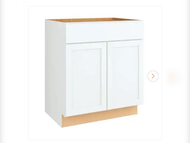 Lot 96-160565 - Hampton Bay
Courtland 30 in. W x 21 in. D x 34.5 in. H Assembled Shaker Sink Base Bath Cabinet in Po...