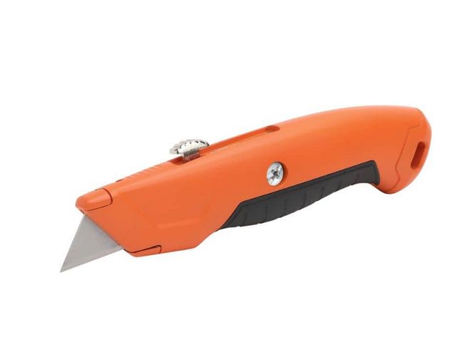 Lot 96-162267 - Retractable Utility Knife
New