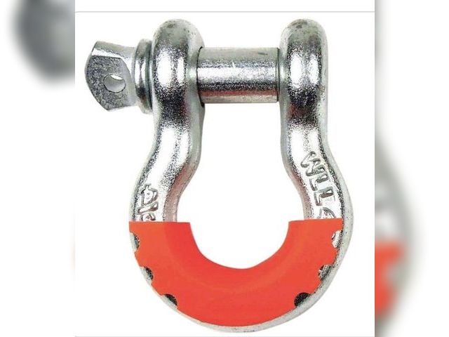 Lot 96-214125 - Husky 3/4 in. Bow Shackle Tow
Hook New