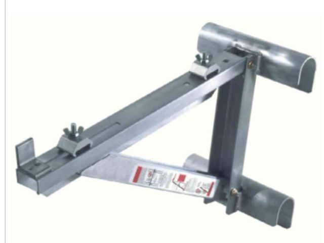 Lot 96-188370 - Werner Short-Body Extension Ladder
Jack MSRP $119 Unused open box possible missing pieces