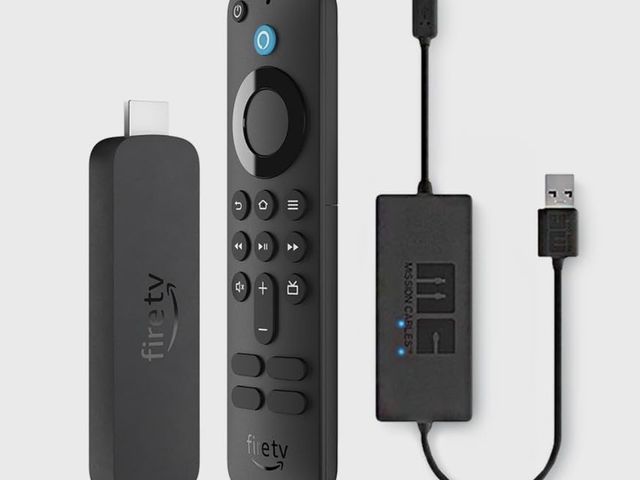 Lot 96-222203 - Amazon Fire TV Stick 4K with USB Power Cable 

New