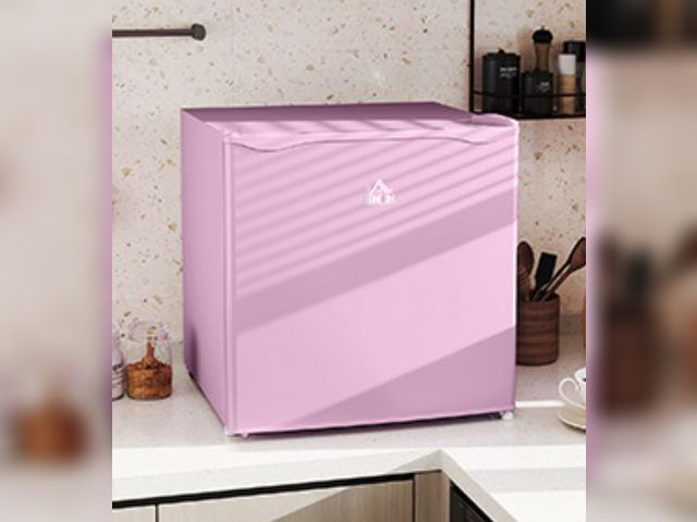 Lot 96-160161 - HOMCOM Mini Freezer Countertop, 1.1 Cu.Ft Compact Upright Freezer with Removable Shelves, Reversible...