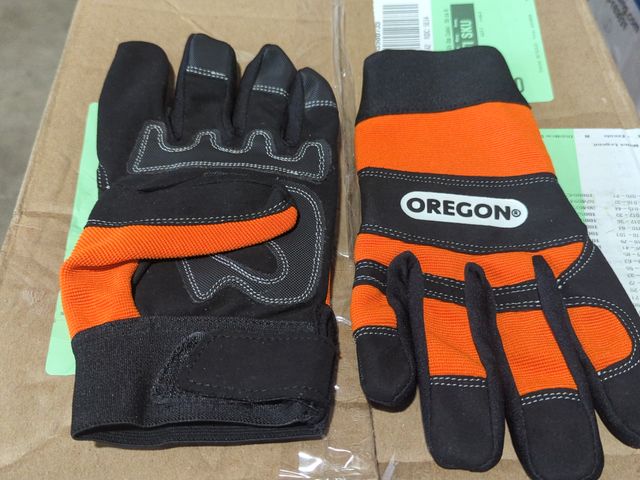 Lot 96-163202 - Oregon Protective Chainsaw Work Safety Gloves New
