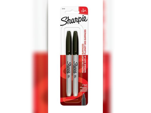 Lot 96-164496 - 12 Pack of Sharpie Permanent Markers, Fine Point, Black New