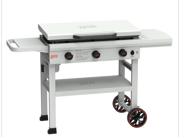 Lot 96-191291 - LOCO 36 in. 3-Burner Classic
SmartTemp Propane Flat Top Grill/Griddle in Chalk Finish MSRP $399.99 N...