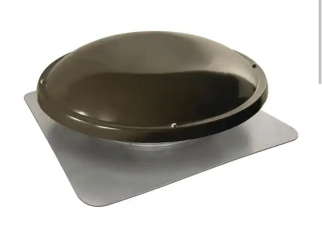 Lot 96-172992 - Master Flow 1250 CFM Weathered Wood Power Roof Mount Attic Fan New MSRP $129
