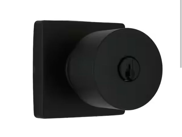 Lot 96-174315 - Home Decorators Collection
Ridgeway Matte Black Keyed Entry Door Knob with Square Rose Featuring Dua...