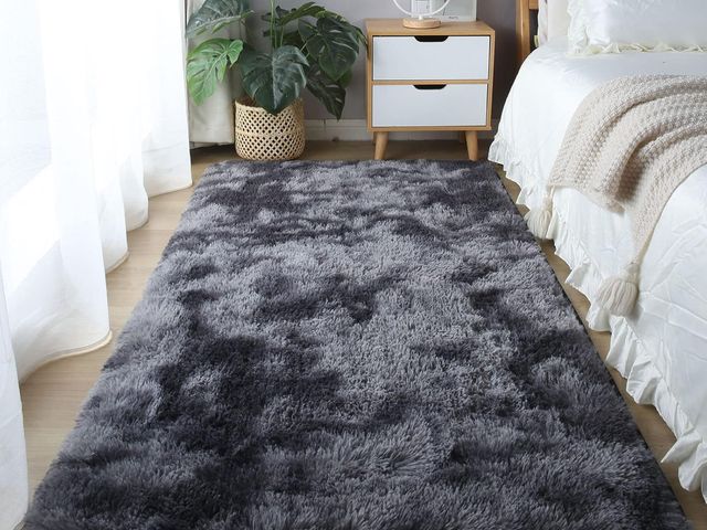 Lot 96-171106 - CAIYUECS Grey Shag Area Rug,for Bedroom: Indoor Ultra Soft Plush Rugs for Bedroom Living Room, Non-S...