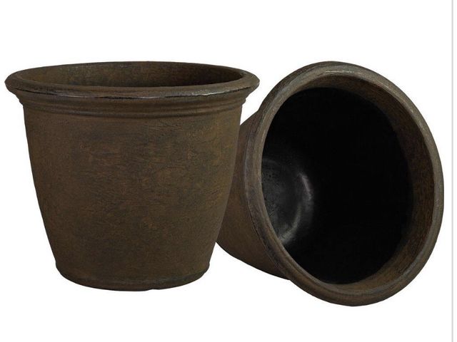 Lot 96-222156 - Sunnydaze Anjelica 14 Gal. Dual-Wall Rust Indoor/Outdoor Resin Planter (20 in. L x 20 in. W x 16 in....
