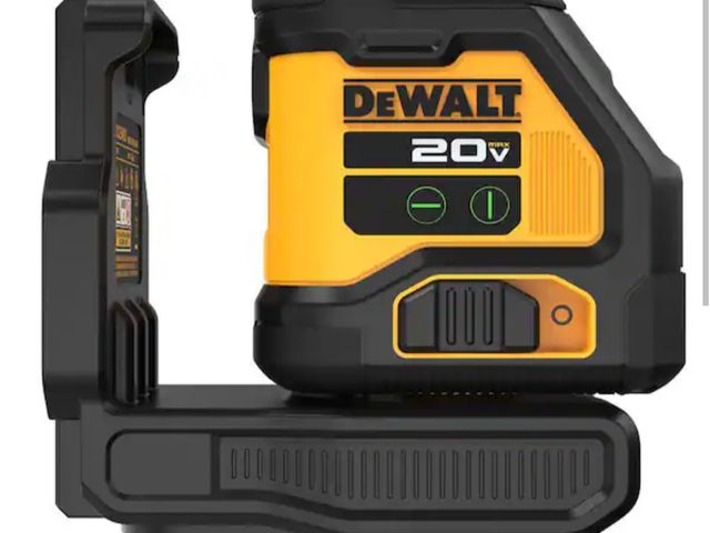 Lot 96-225949 - DEWALT 20V Green Cross Line Laser Level (Tool-Only) Lightly used untested MSRP $349