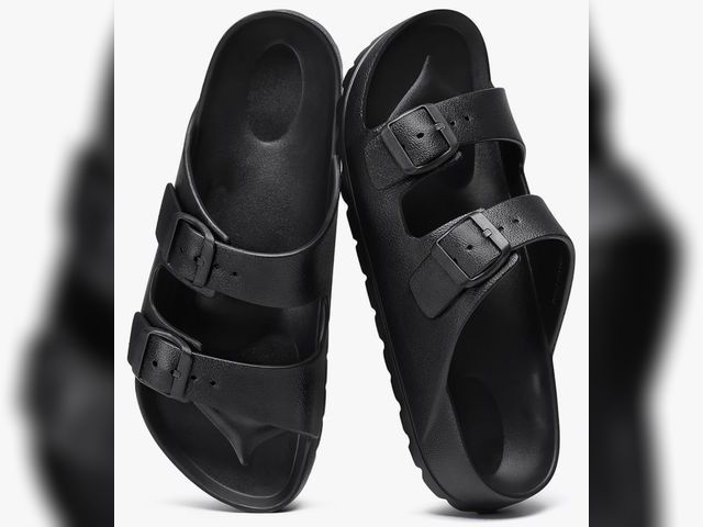 Lot 96-232628 - shevalues Women's Comfort EVA Sandals Medium Arch Support Beach Slides Size: 8.5-9 New