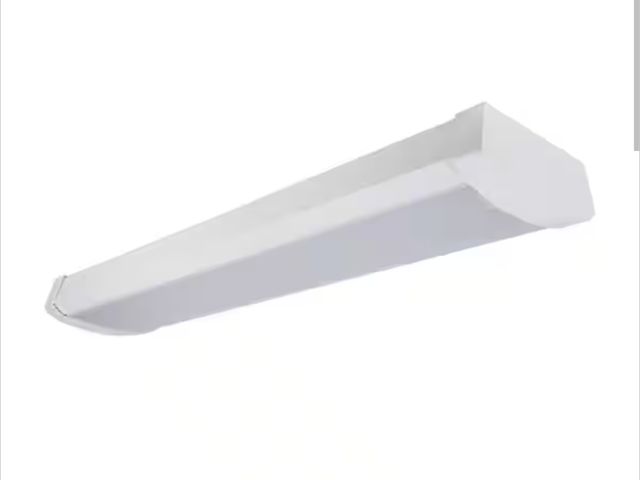 Lot 96-163655 - Commercial Electric 1-Pack 48 in. 4000 Lumens Integrated LED White Wraparound Light 4000K Bright Whi...
