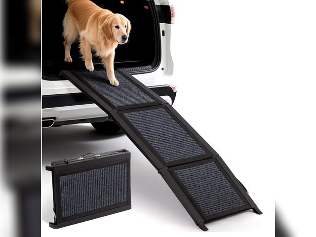 Lot 96-177704 - Dog Ramp for Car Truck and SUV, Folding Pet Ramps with Non-Slip Rug Surface, Outdoor Dog Ramp for Sm...