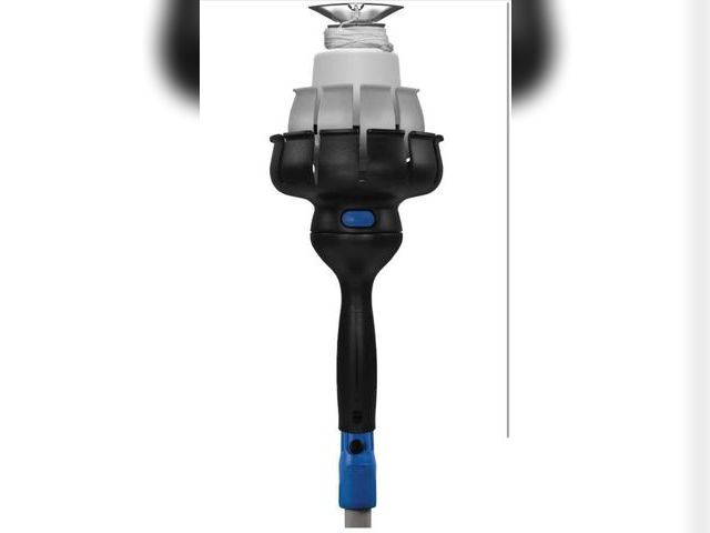 Lot 96-166875 - Unger Professional Universal Lightbulb Changing Kit with 11’ Telescopic Pole - 5 Versatile Attachmen...