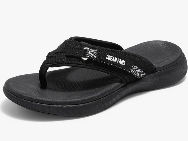 Lot 96-230381 - DREAM PAIRS Womens Arch Support Lightweight Flip Flops Size 6

New