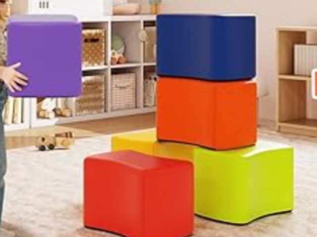 Lot 96-192382 - COSTWAY COSTWAY 6PCS Modular Stool Set for Toddlers and Kids, Flexible Daycare Butterfly Foam Stools...