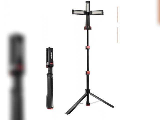 Lot 96-167219 - Husky 2200-Lumen Tripod

Appears lightly used, untested