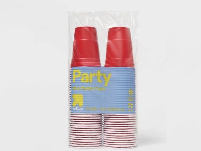 Lot 96-164652 - Disposable Red Plastic Cups - 18oz - 72ct
Unused, bag opened