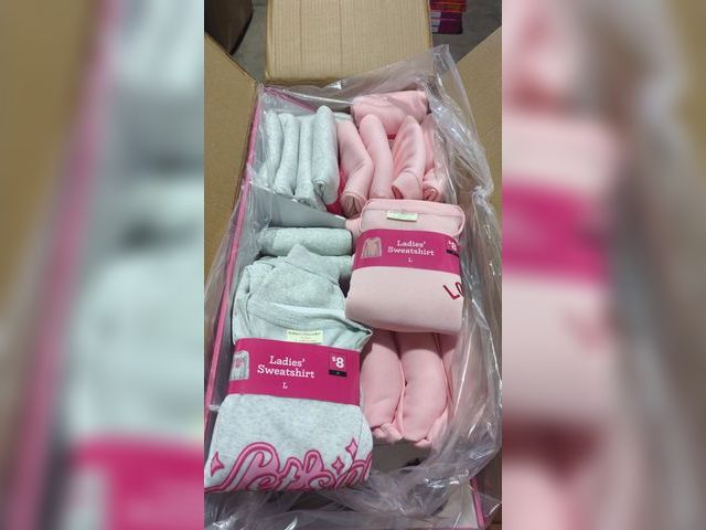 Lot 96-145158 - Full Display Unit Bobbie Brooks Sweatshirts and Matching Jogger Pants Multiple Sizes, 22 Pieces New