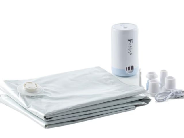 Lot 96-192693 - Generic Vacuum Air Pump for space saving bags for travel luggage packing, SG-506
New