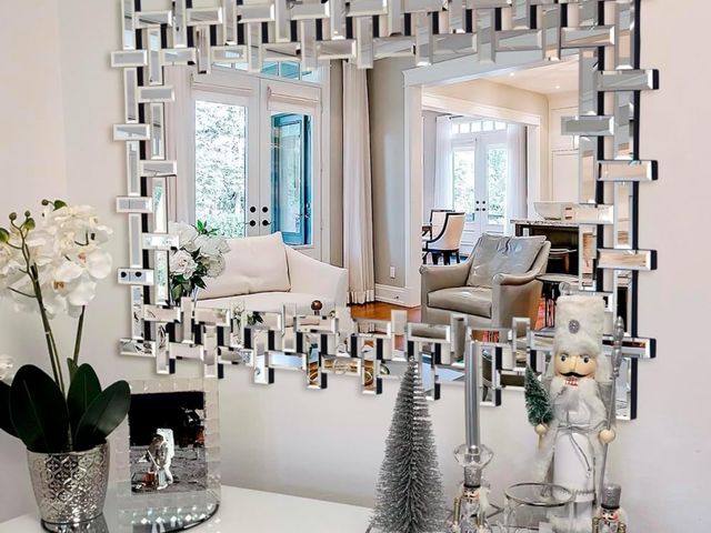 Lot 96-180919 - Large Decorative Wall Mirror, 40'' X 28'' Elegant Living Room Mirror with Beveled Mirrored Frame, Re...