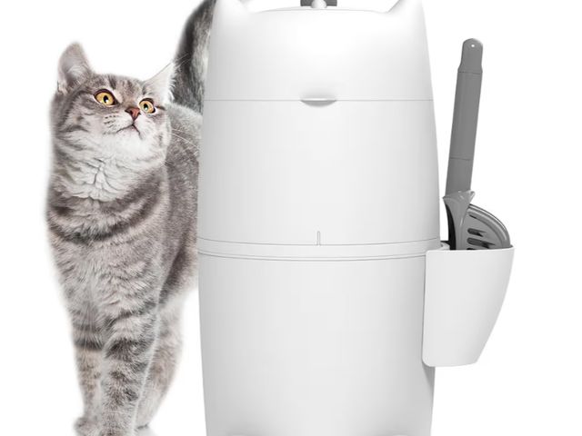 Lot 96-180450 - Kitty Twist'r Pets Litter Trash Can for Cat Kitty Twister Plus, Litter Disposal System, No Smell Lit...