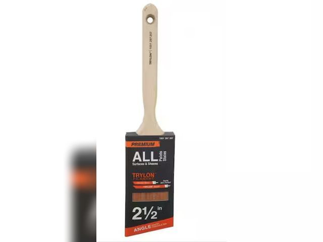 Lot 96-182547 - Premium 2.5 in Trylon Angle Sash Paint Brush

New