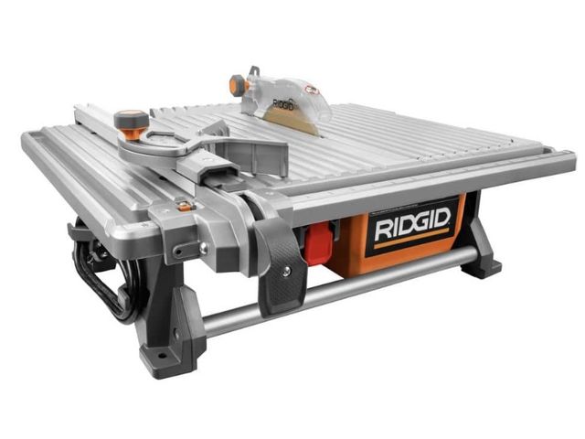 Lot 96-195047 - RIDGID
6.5-Amp 7 in. Blade Corded Table Top Wet Tile Saw
appears unused, open box 
MSRP $180.00