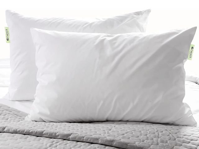 Lot 96-169545 - Authentic Choice Hotels’ Luminesse Hypoallergenic Green Label Luxury 2 pcs Soft Pillow, White, Stand...