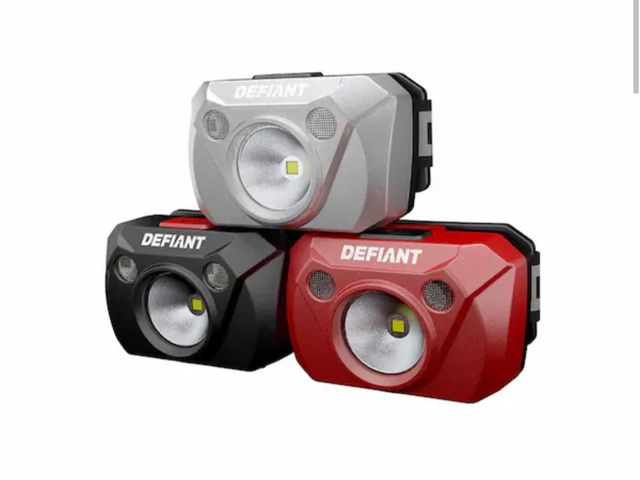 Lot 96-214217 - Defiant 200 Lumens Headlight (3-Pack) New