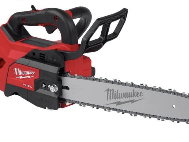 Lot 96-192618 - Milwaukee
M18 FUEL 14 in. 18V Lithium-lon Brushless Cordless Battery
Top Handle Chainsaw (Tool
Only)...