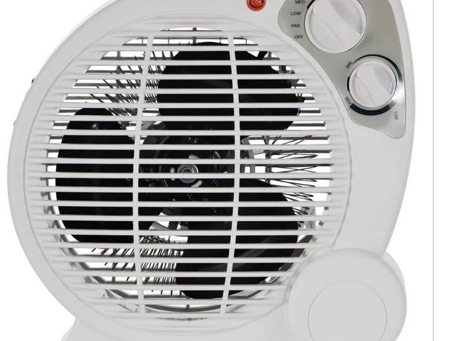 Lot 96-212153 - Pelonis 1500-Watt Electric Fan Forced Portable Heater

Used, untested