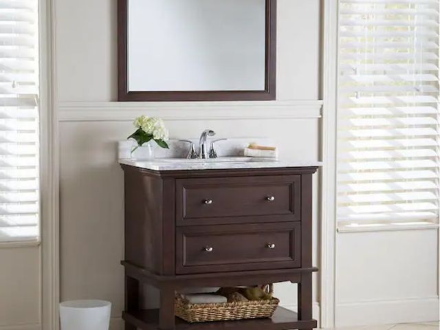 Lot 96-145507 - Home Decorators Collection31 in. W x 22 in. D Cultured Marble White Rectangular Single Sink Vanity T...