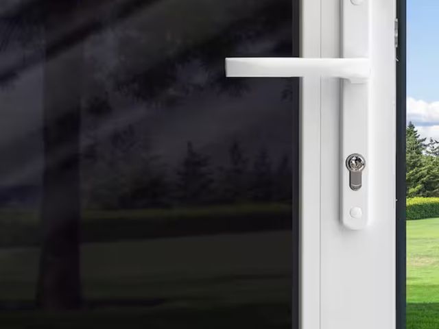 Lot 96-162605 - Gila
36 in. x 120 in. Gray Glare Control Window Film

New