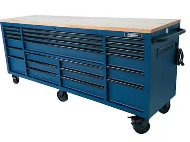 Lot 96-173836 - Husky
Tool Storage Heavy Duty 84 in. W x 24 in. D Matte Blue Mobile Workbench Cabinet
New some dirt ...