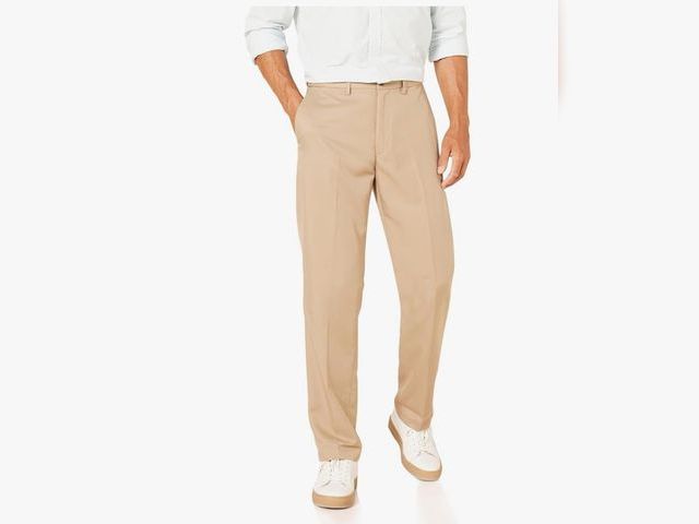 Lot 96-166228 - Amazon Essentials Men's Classic-Fit Expandable-Waist Flat-Front Dress Pant Size 36W x 31L

New