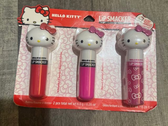 Lot 96-178188 - Hello Kitty Lip Smackers set of three New