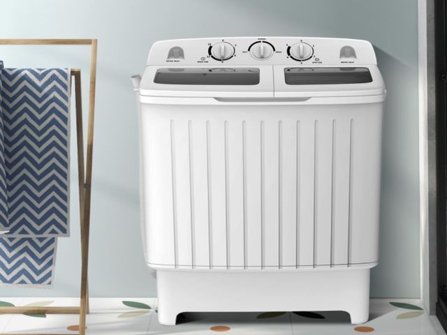 Lot 96-197502 - 20 Ibs Portable Washing Machine with Built-in Gravity Drain MSRP $159.99 New