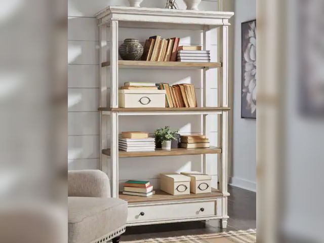 Lot 96-211842 - Signature DESIGN BY ASHLEY
Realyn 75 in. Tall White Wood 3-Shelf Etagere Bookcase with Open Storage
...