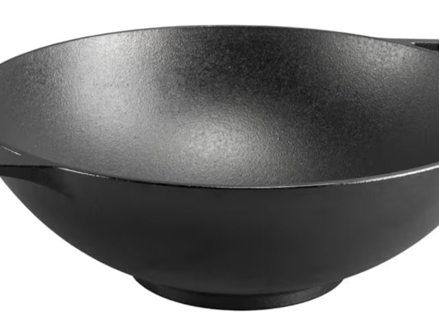 Lot 96-176977 - Lodge Pre-Seasoned Cast Iron WOK - Dual Assist Handle - Use in the Oven, on the Stove, or on the Gri...