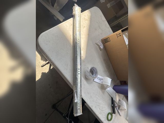 Lot 96-166059 - Cabinet Drawer Slides 
New.