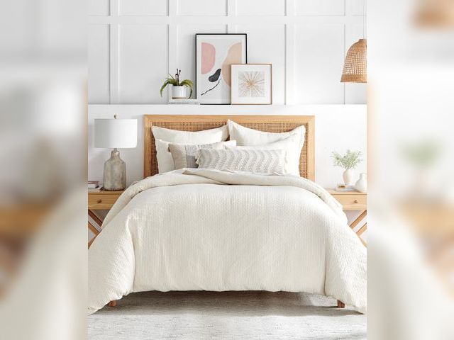 Lot 99-100081 - New Levtex Home Reede Muslin Cream Duvet Cover Set with Shams, Ivory This Reede Muslin Cream Set by ...