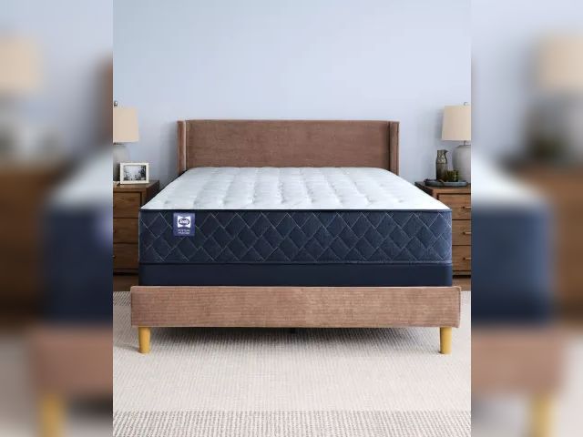 Lot 99-1072 - Sealy Posturepedic Chase Point II 12.5" Firm Tight Top Mattress - Queen Product details

Sealy's Cha...
