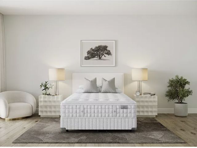 Lot 99-10308 - Hotel Collection by Aireloom Vitagenic Handmade CopperTech Silver ll 14" Luxury Firm Luxetop Mattres...