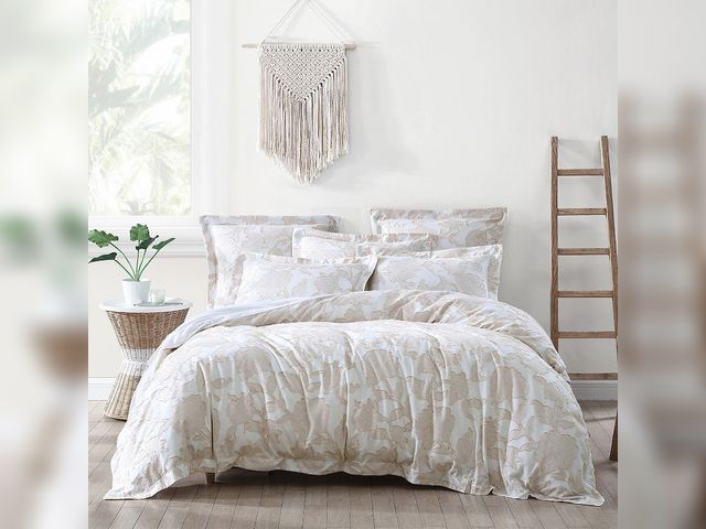 Lot 99-100089 - New Levtex Home - Kimbell Duvet Set - Full/Queen Duvet Cover + Two Standard Pillow Cases - Cream and...