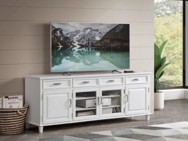 Lot 99-10312 - Riverside Furniture Osborne 78-inch Tv Console